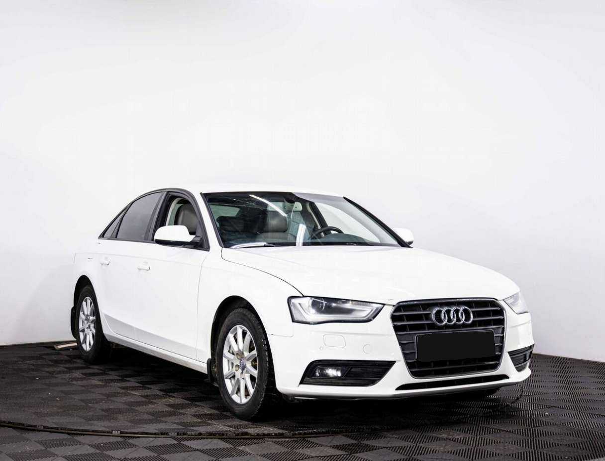 Audi A4, 2012 - фото №3