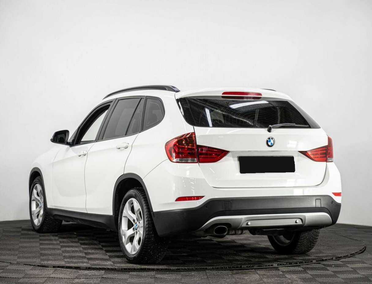 BMW X1 18i, 2013 - фото №4