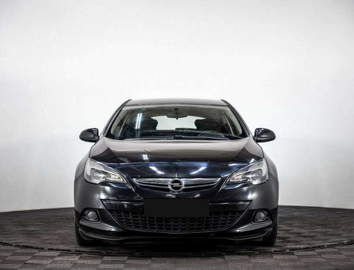 Opel Astra GTC, 2013 - фото №2