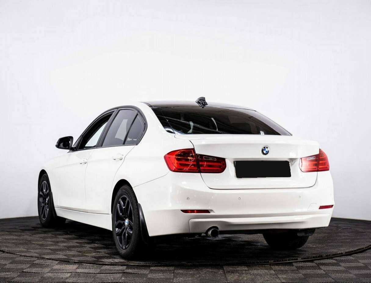 BMW 3 серии 320i, 2014 - фото №4