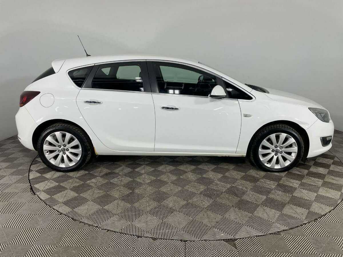 Opel Astra, 2013 - фото №4