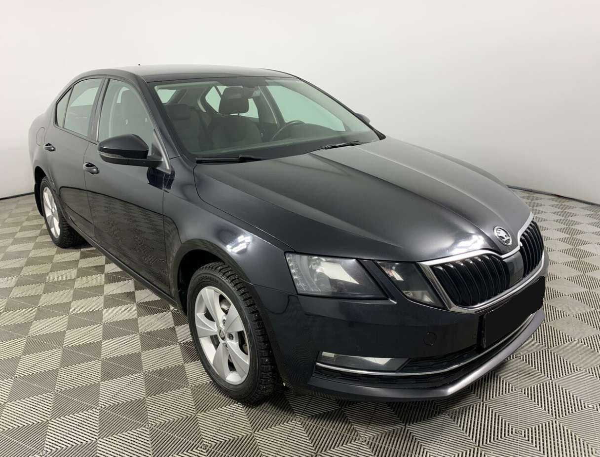 Skoda Octavia, 2018 - фото №3