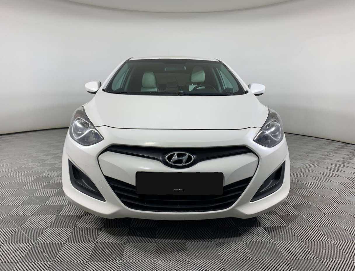 Hyundai i30, 2012 - фото №2