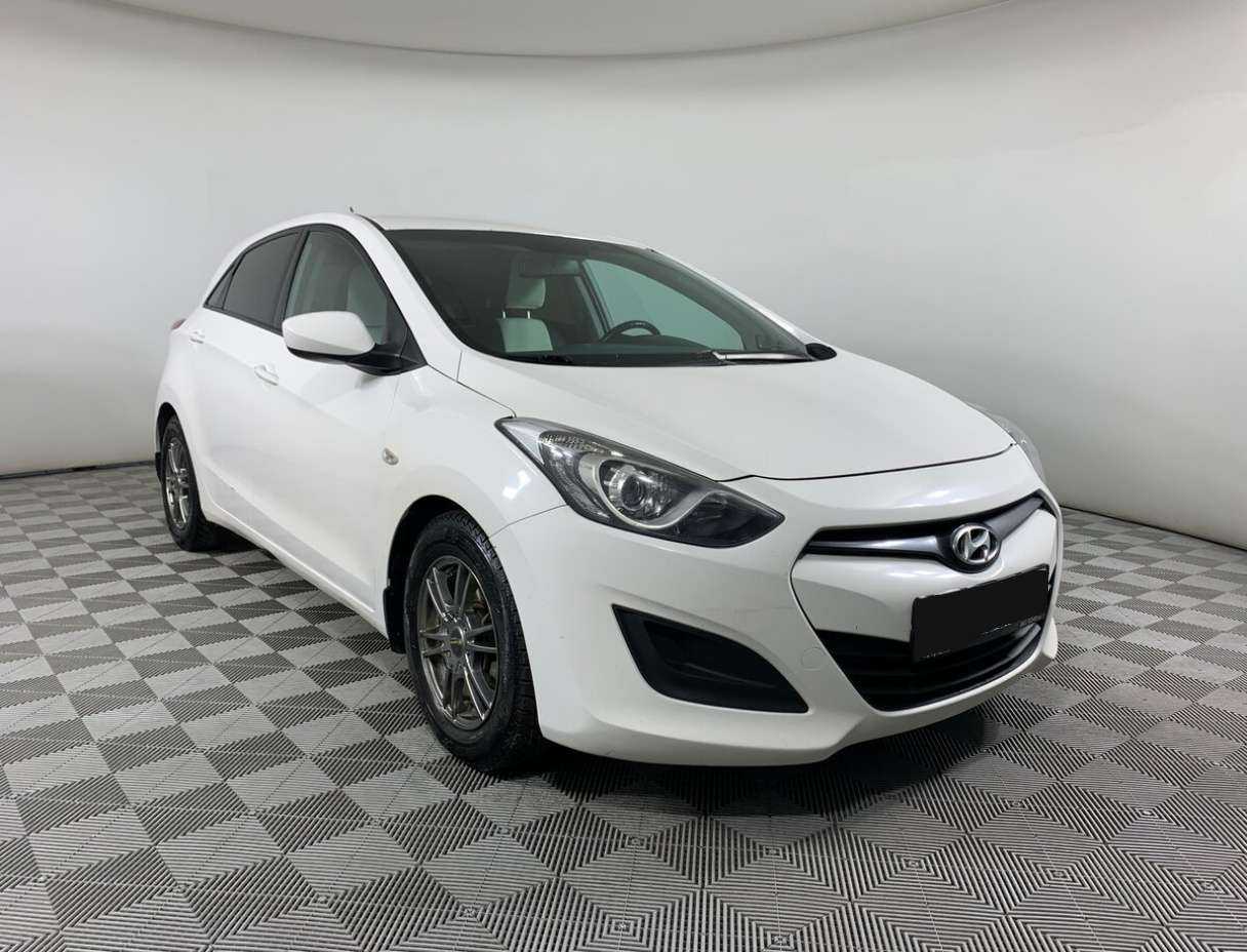 Hyundai i30, 2012 - фото №3