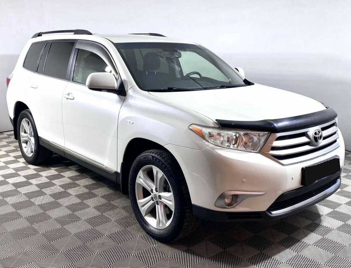 Toyota Highlander, 2012 - фото №3