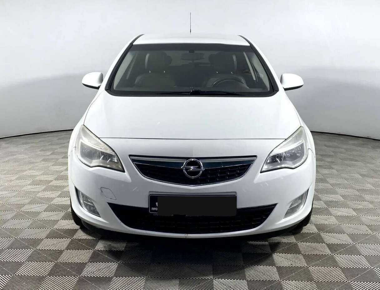 Opel Astra, 2012 - фото №2