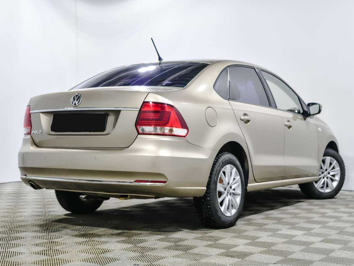Volkswagen Polo, 2015 - фото №4