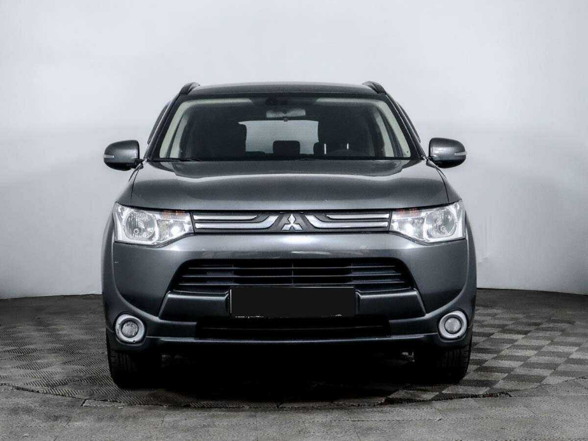 Mitsubishi Outlander, 2013 - фото №2