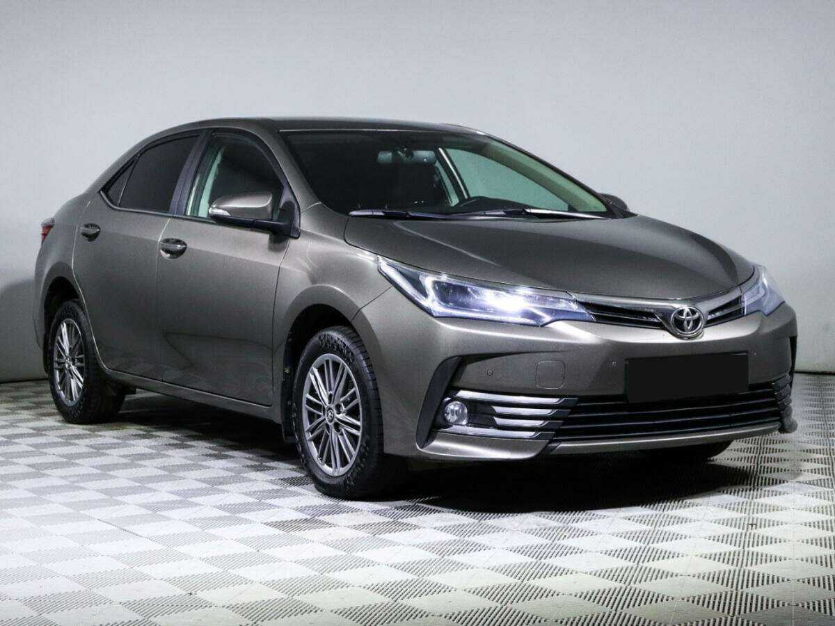 Toyota Corolla, 2018 - фото №3