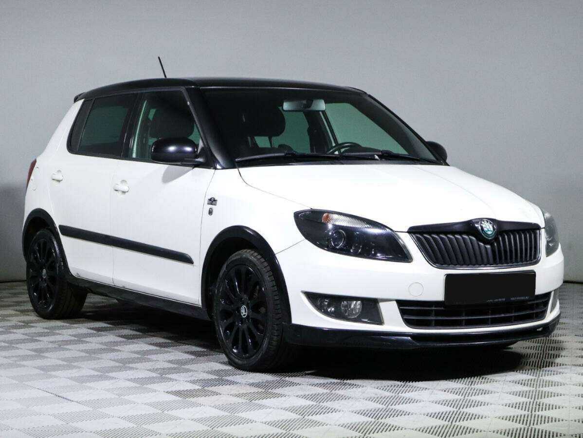 Skoda Fabia, 2012 - фото №3