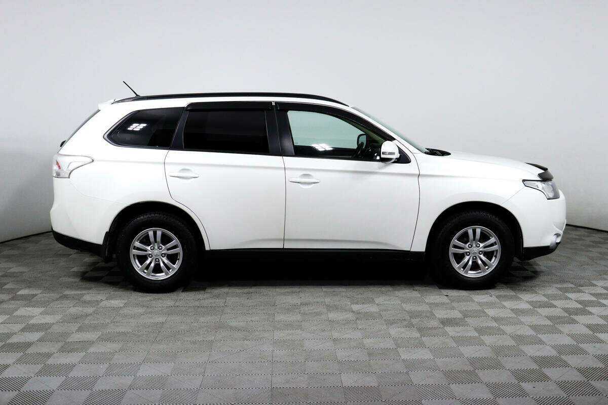 Mitsubishi Outlander, 2013 - фото №4