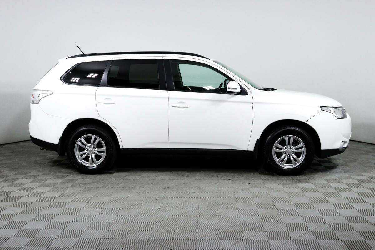 Mitsubishi Outlander, 2013 - фото №4