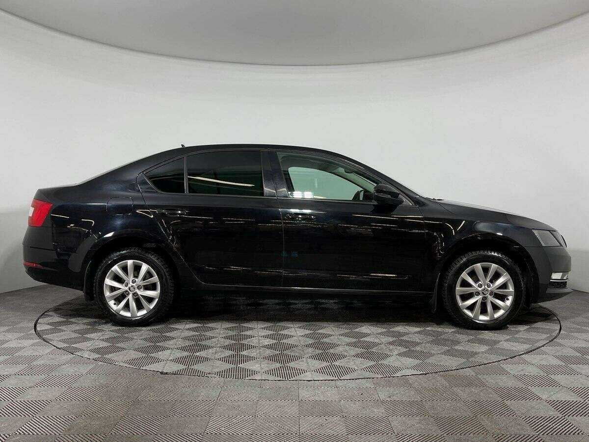 Skoda Octavia, 2017 - фото №4