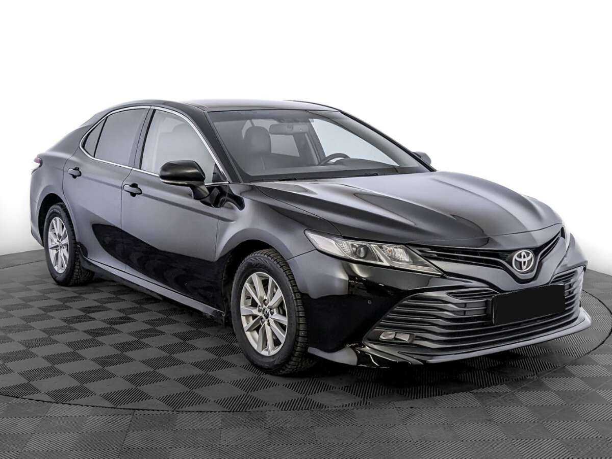 Toyota Camry, 2019 - фото №3