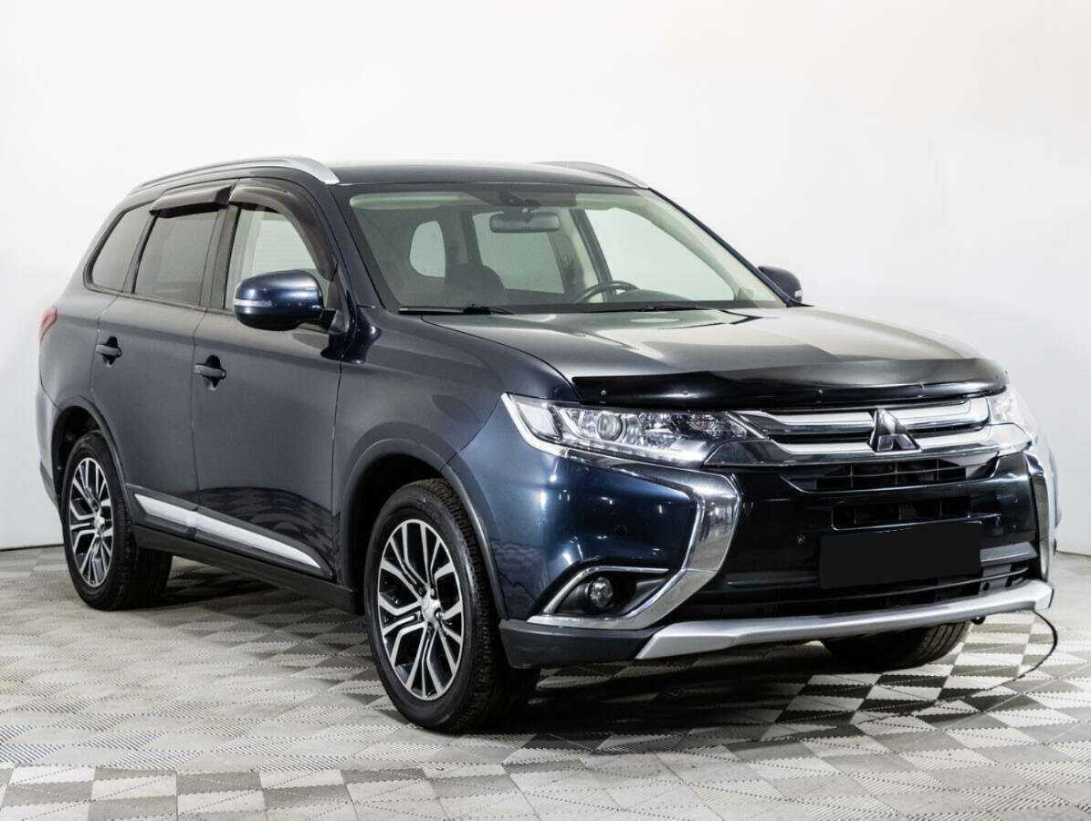 Mitsubishi Outlander, 2017 - фото №3