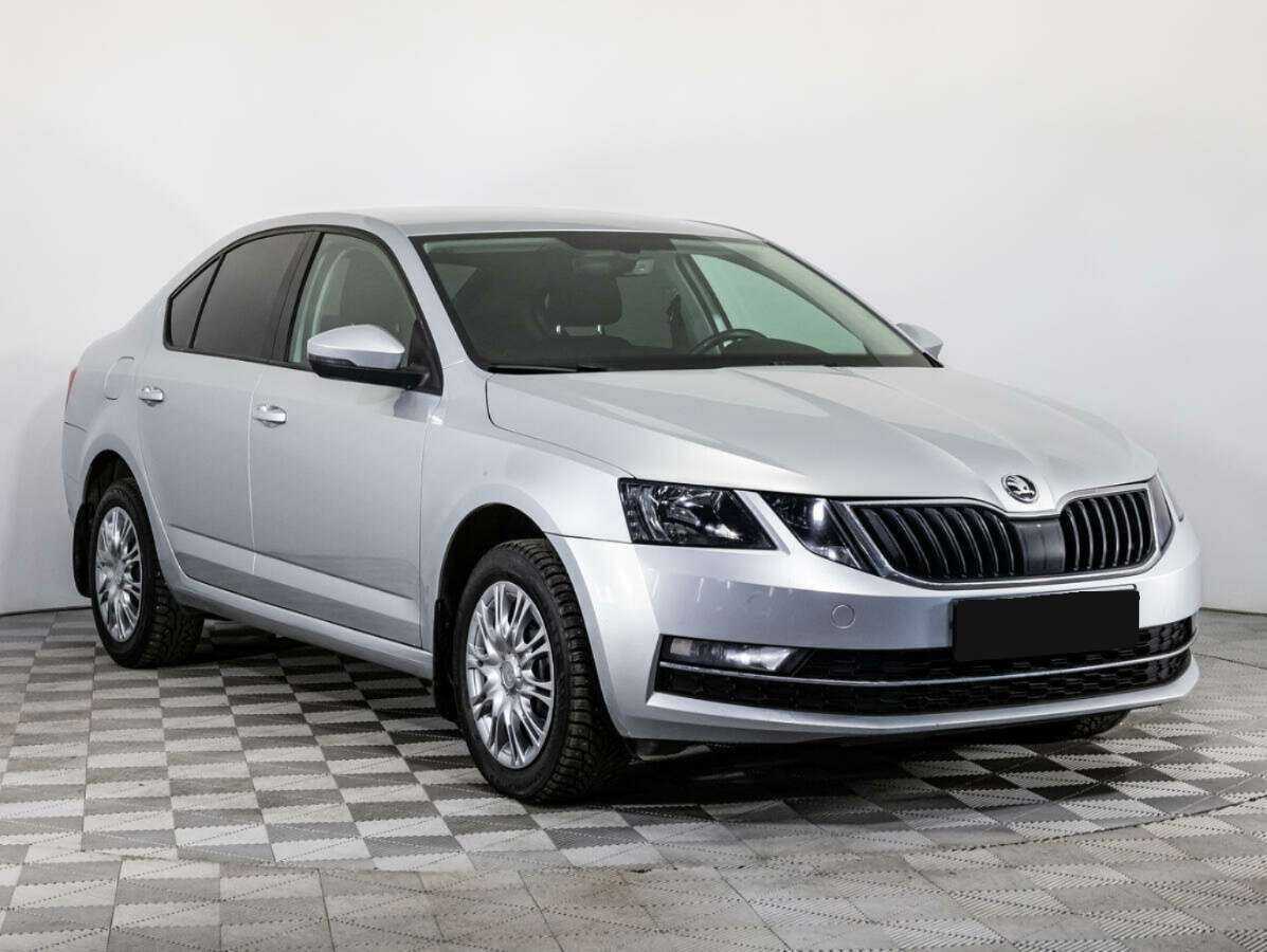Skoda Octavia, 2018 - фото №3