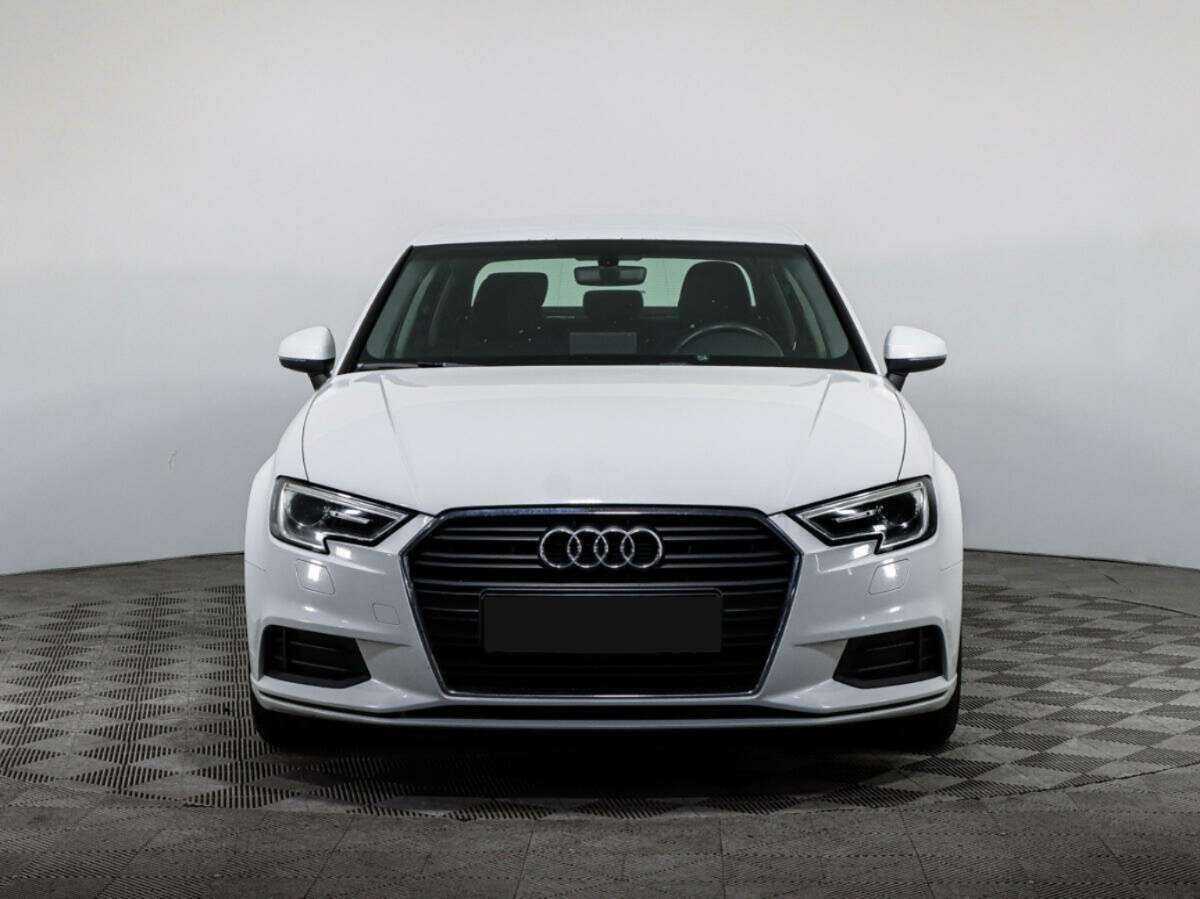 Audi A3, 2019 - фото №2