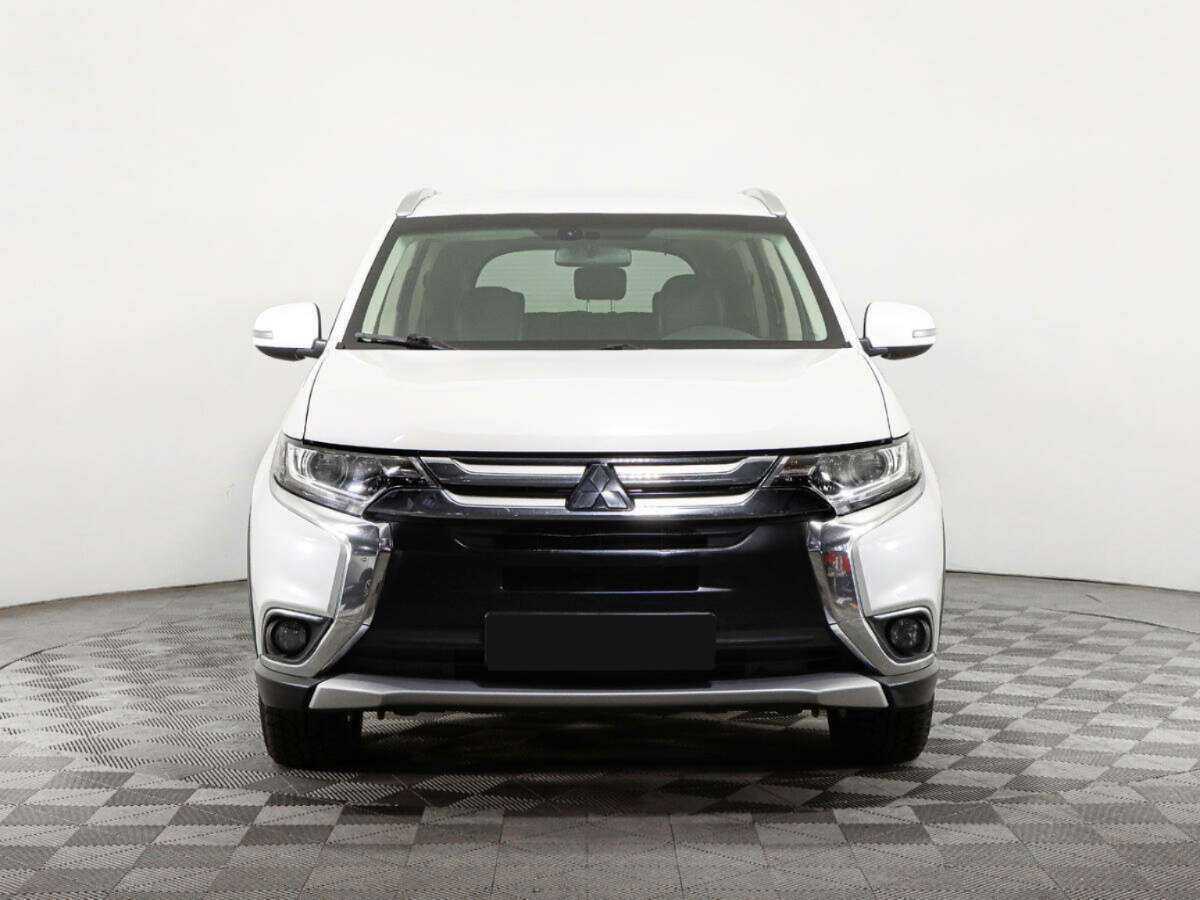 Mitsubishi Outlander, 2017 - фото №2