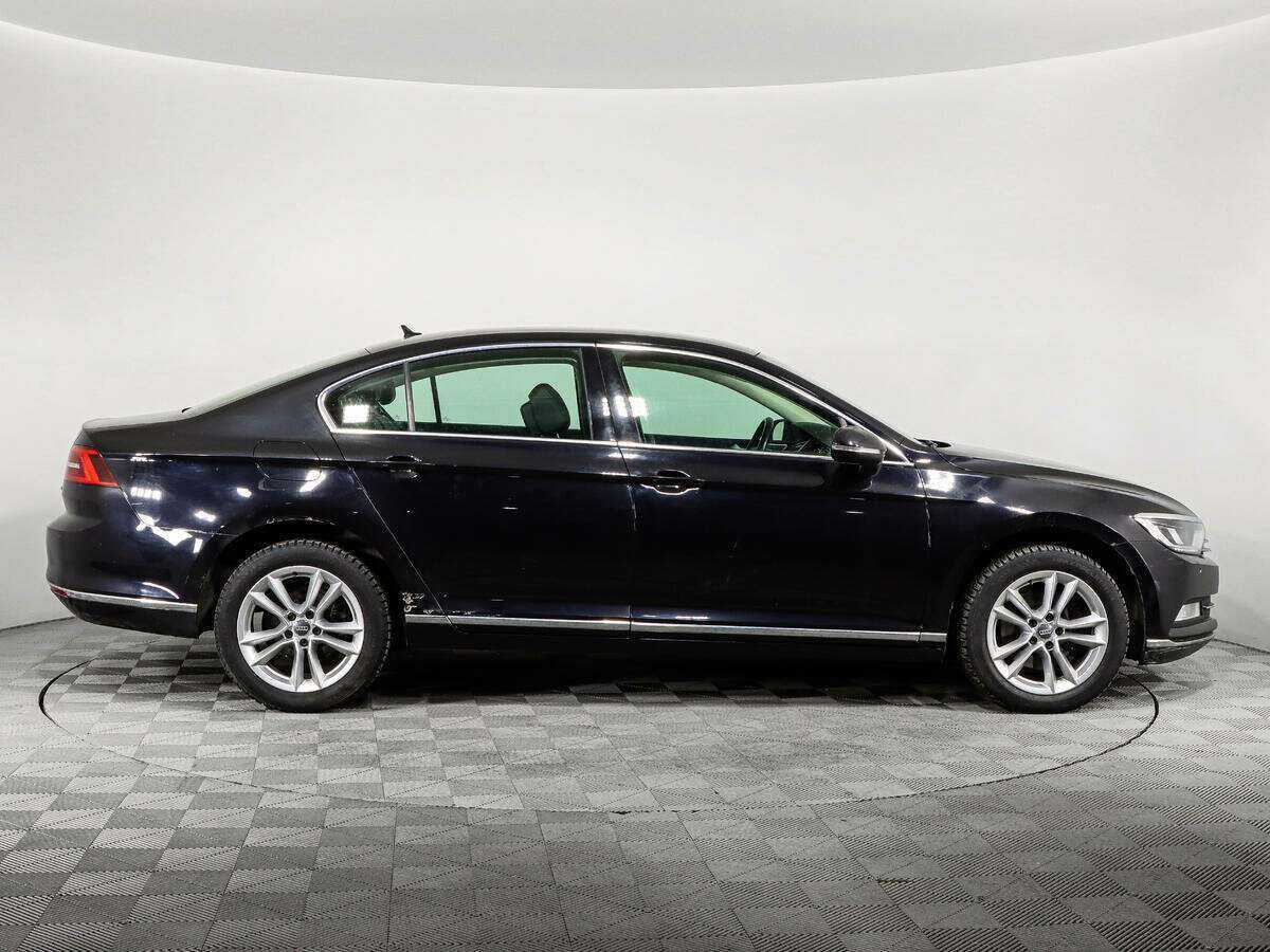 Volkswagen Passat, 2016 - фото №4