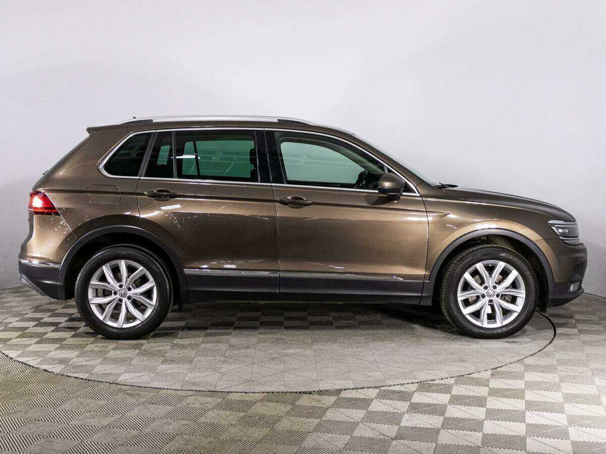 Volkswagen Tiguan, 2018 - фото №4