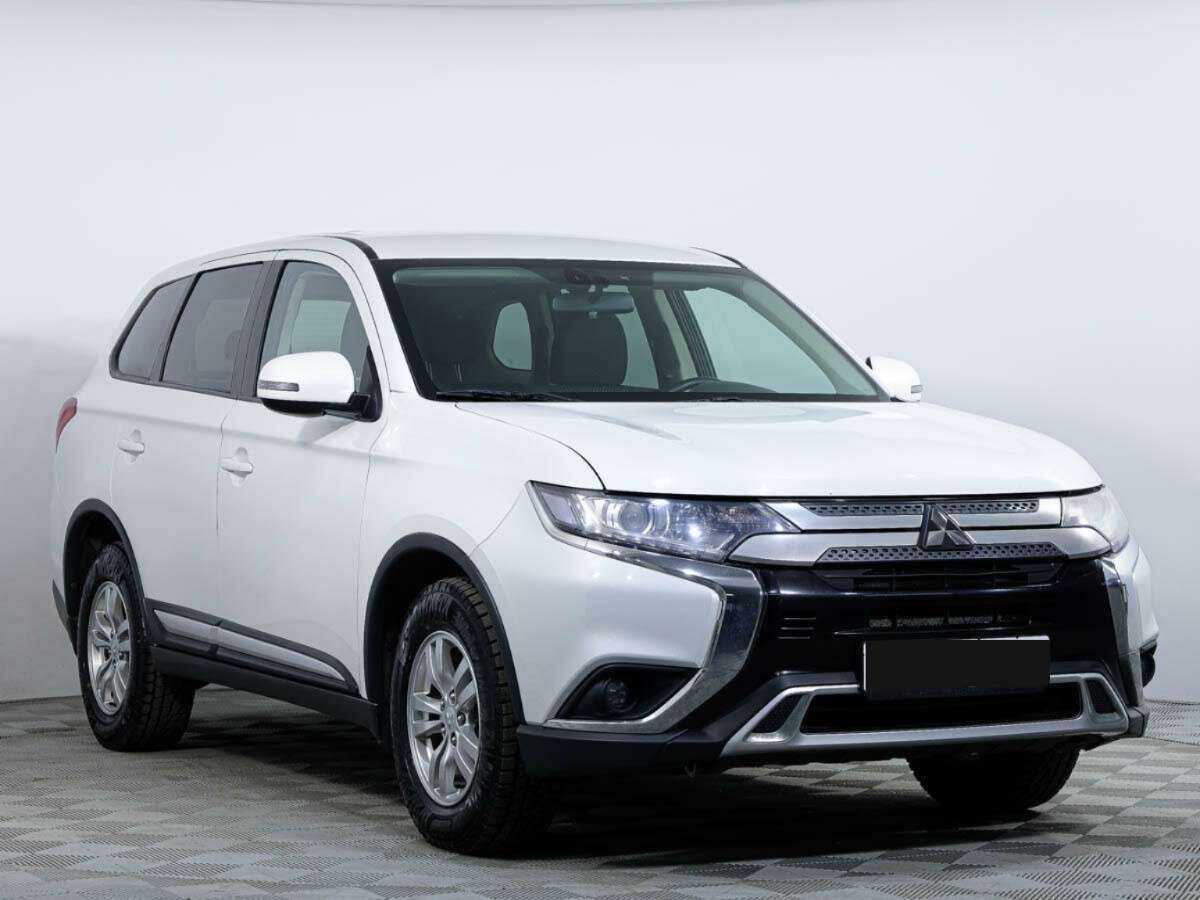 Mitsubishi Outlander, 2018 - фото №3