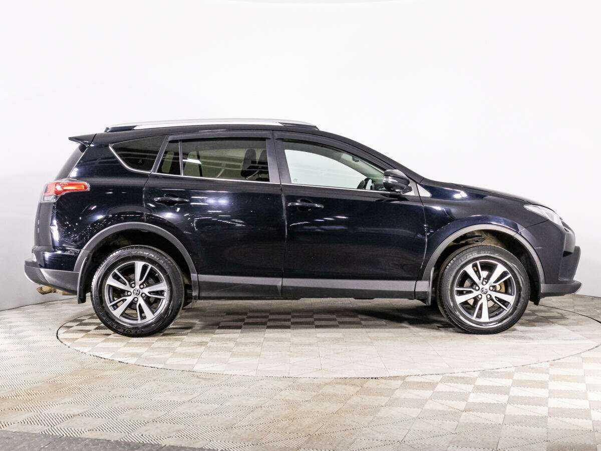 Toyota RAV4, 2018 - фото №4