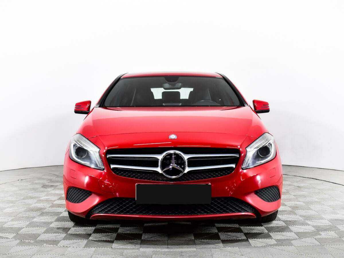 Mercedes-Benz A-Класс 180, 2013 - фото №2