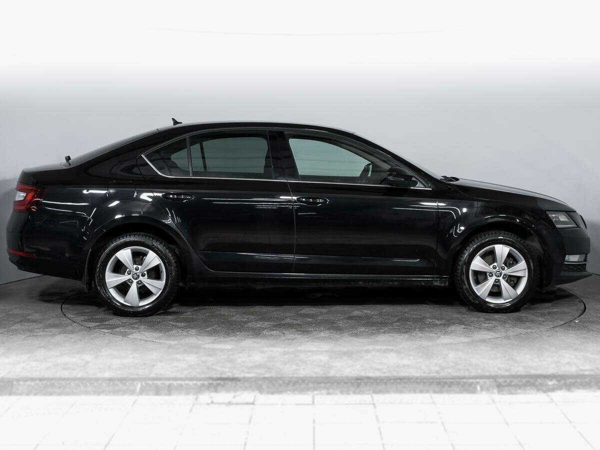 Skoda Octavia, 2018 - фото №4