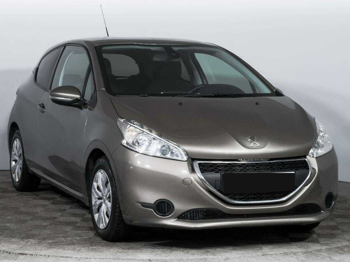 Peugeot 208, 2013 - фото №3