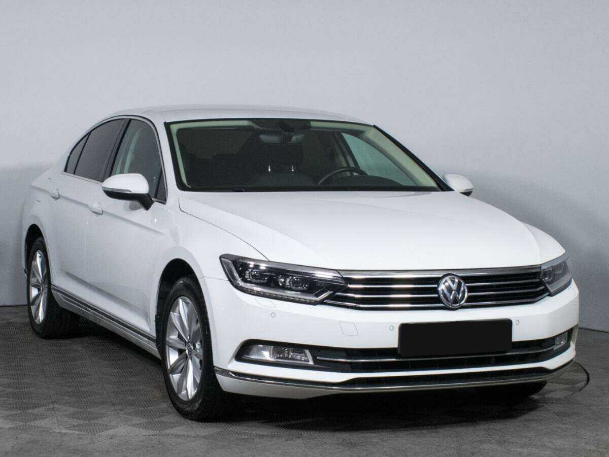 Volkswagen Passat, 2017 - фото №3