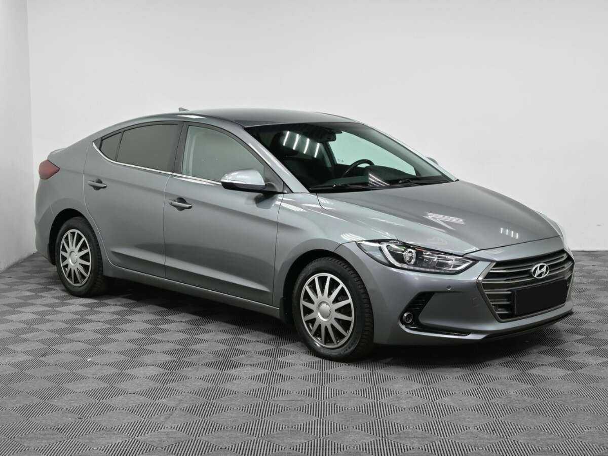 Hyundai Elantra, 2018 - фото №3