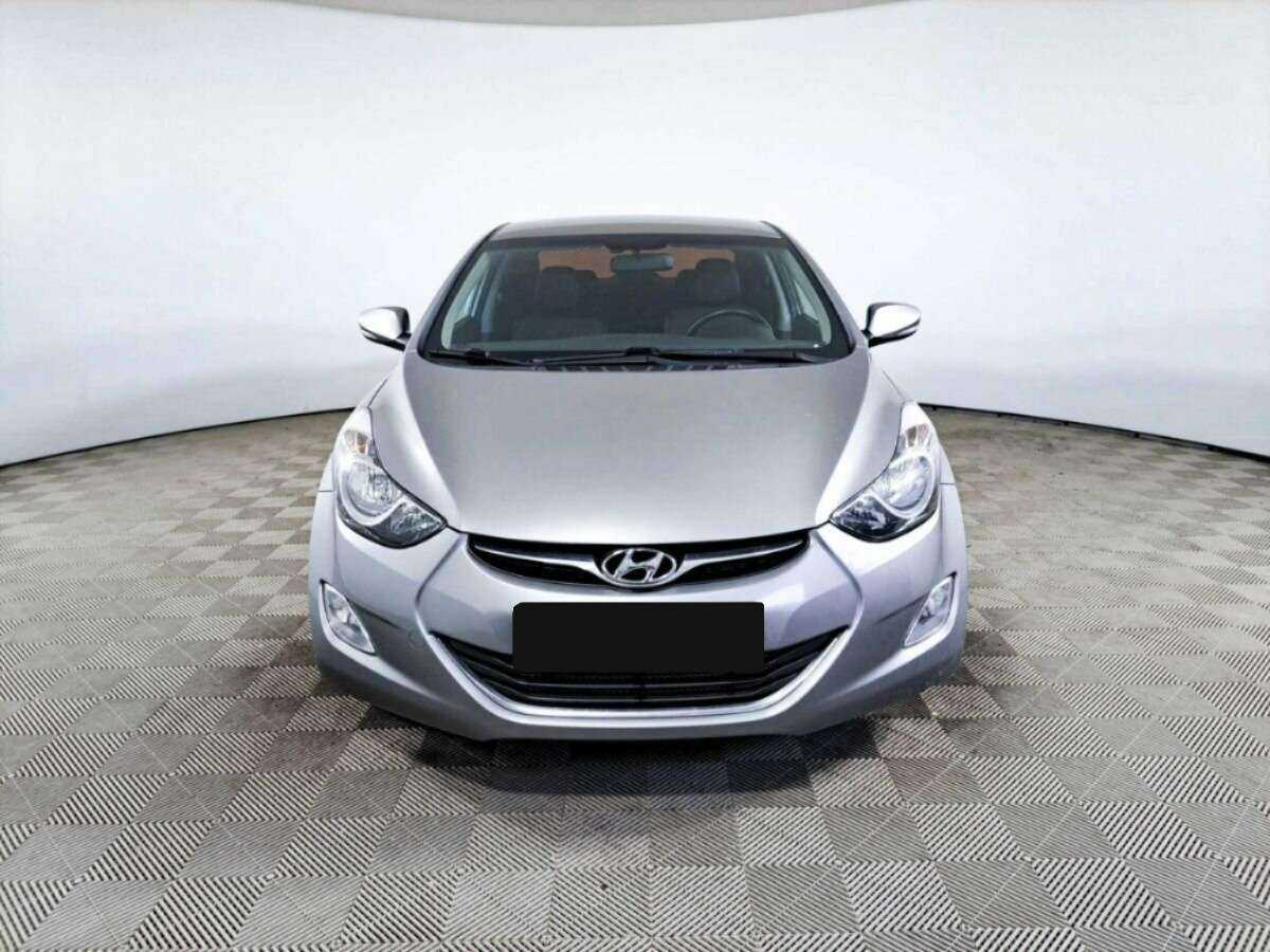 Hyundai Elantra, 2013 - фото №2