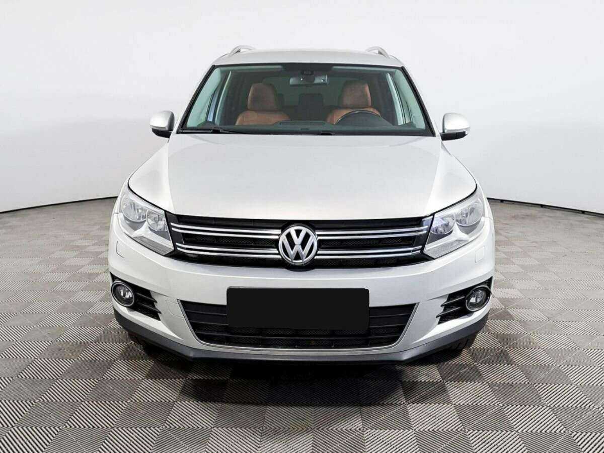 Volkswagen Tiguan, 2012 - фото №2