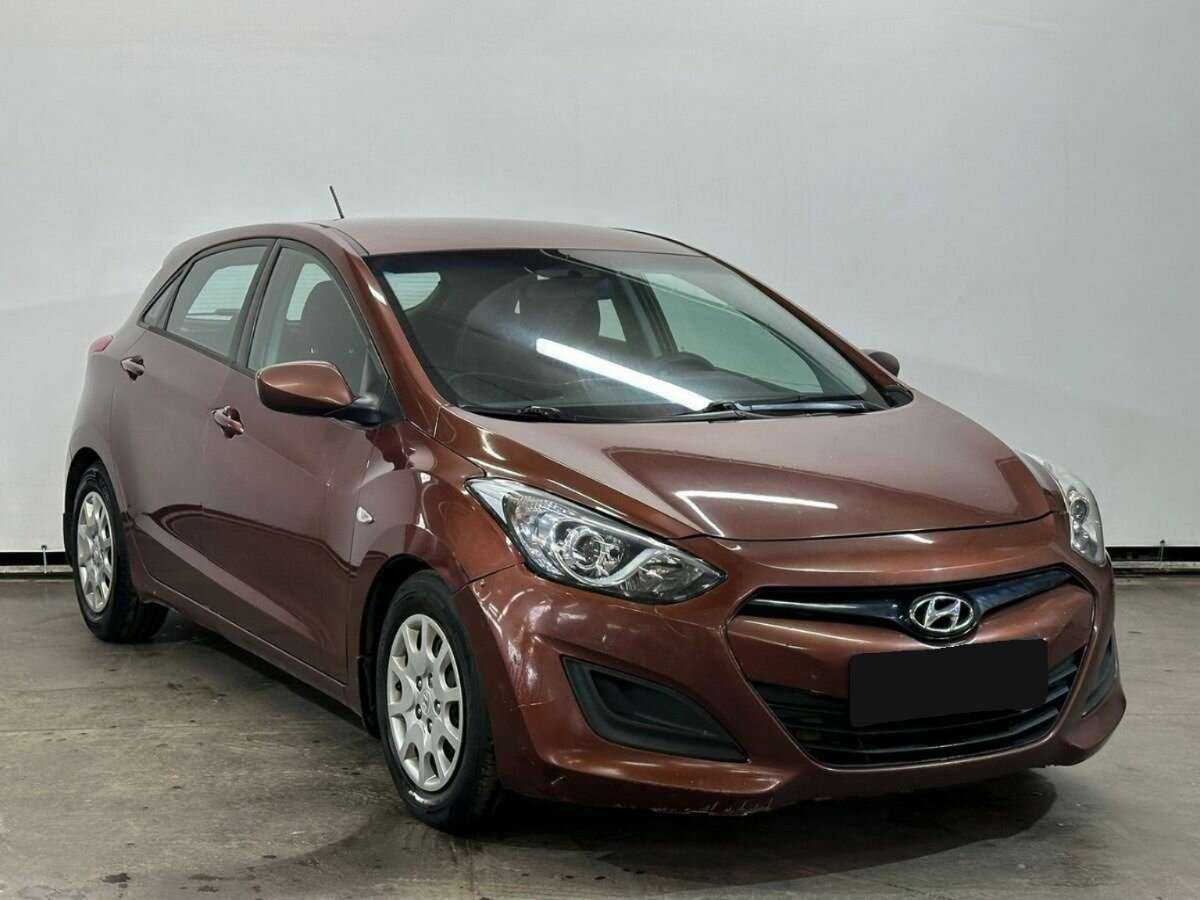 Hyundai i30, 2012 - фото №3