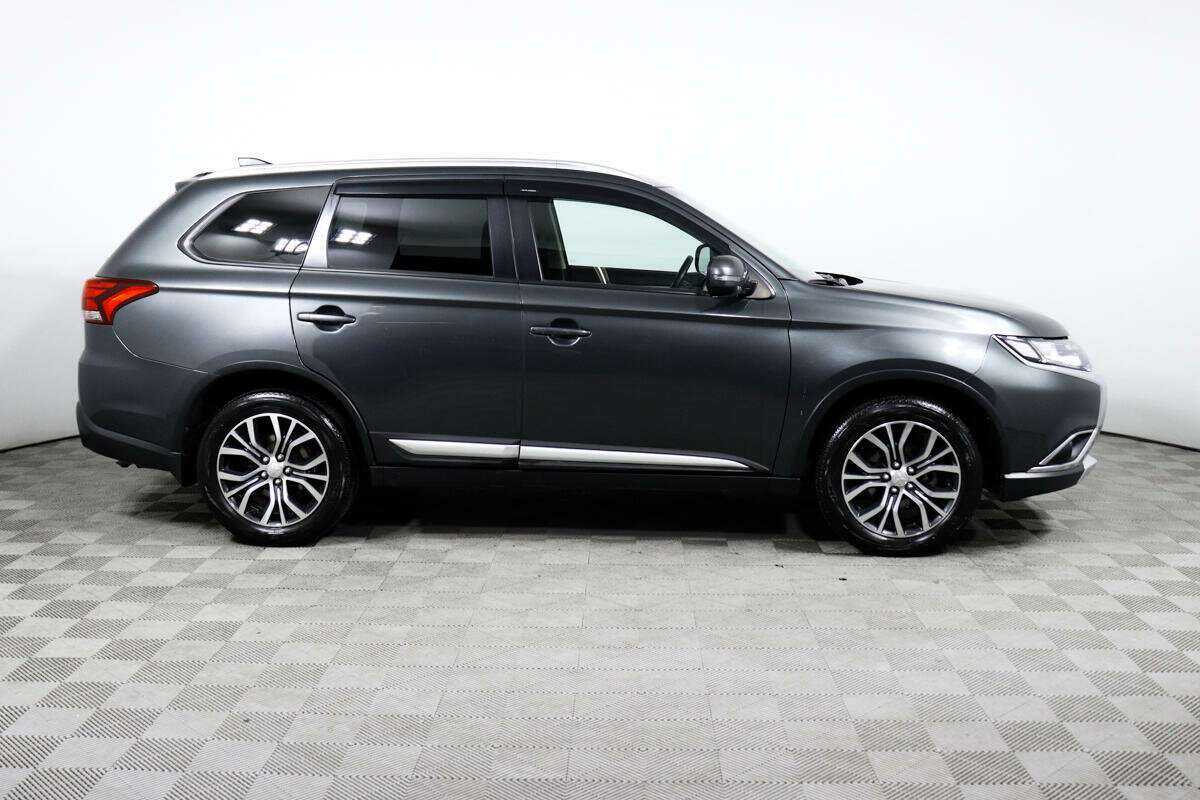Mitsubishi Outlander, 2018 - фото №4