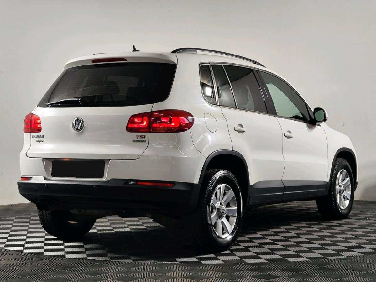 Volkswagen Tiguan, 2013 - фото №3