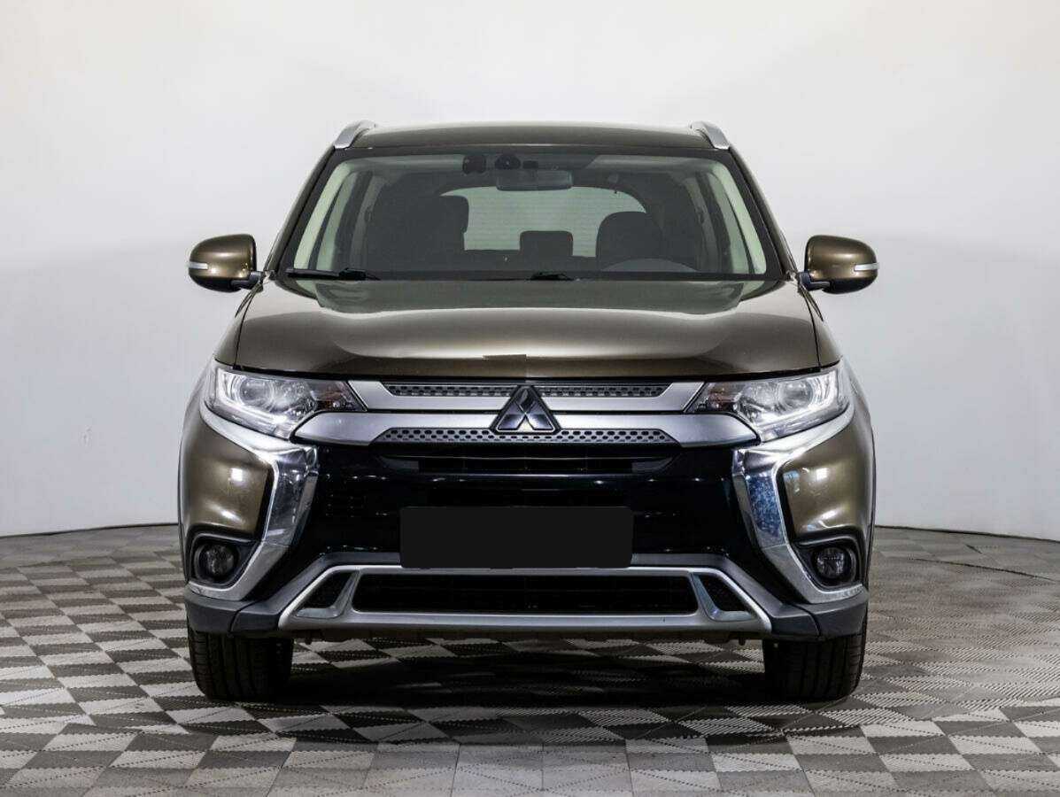 Mitsubishi Outlander, 2019 - фото №2