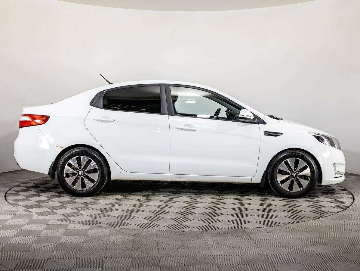 Kia Rio 5-speed, 2012 - фото №4