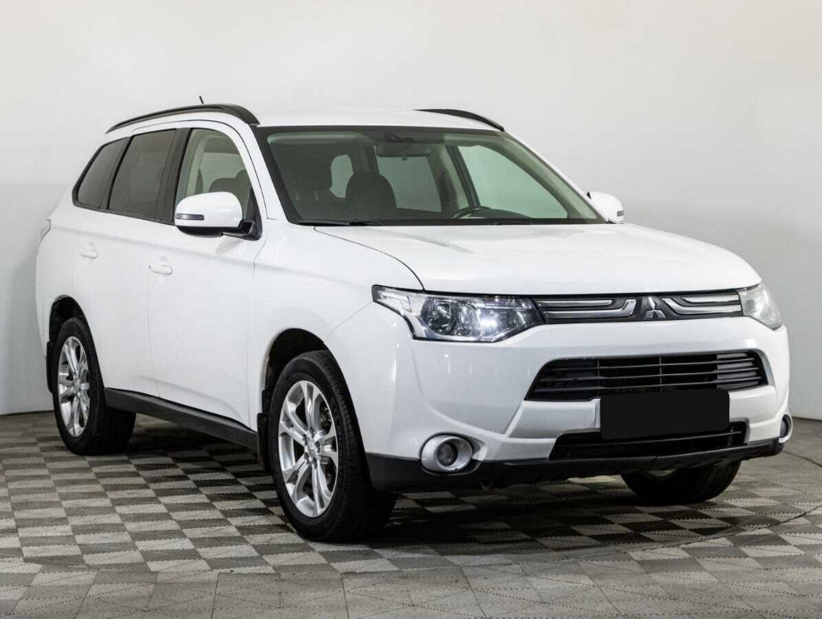 Mitsubishi Outlander, 2014 - фото №3