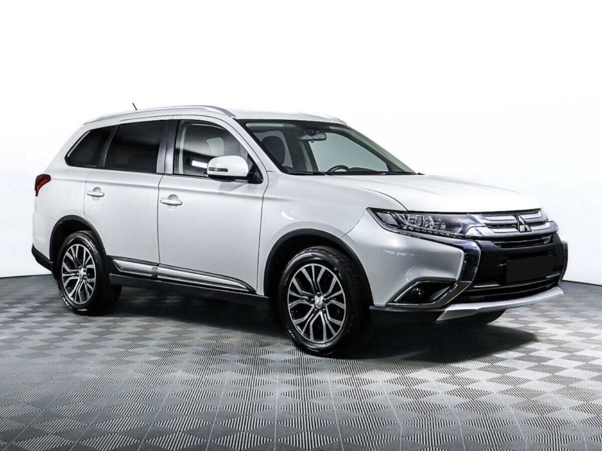 Mitsubishi Outlander, 2016 - фото №3