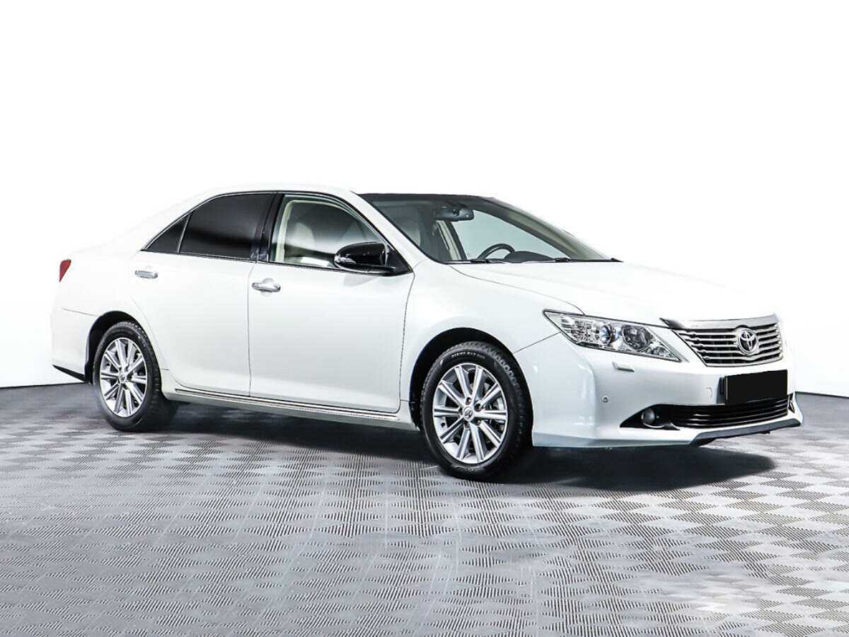 Toyota Camry, 2014 - фото №3