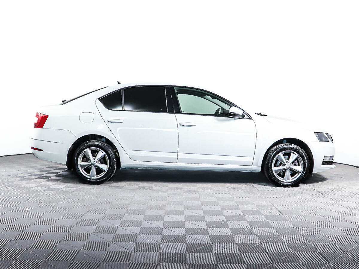 Skoda Octavia, 2019 - фото №4
