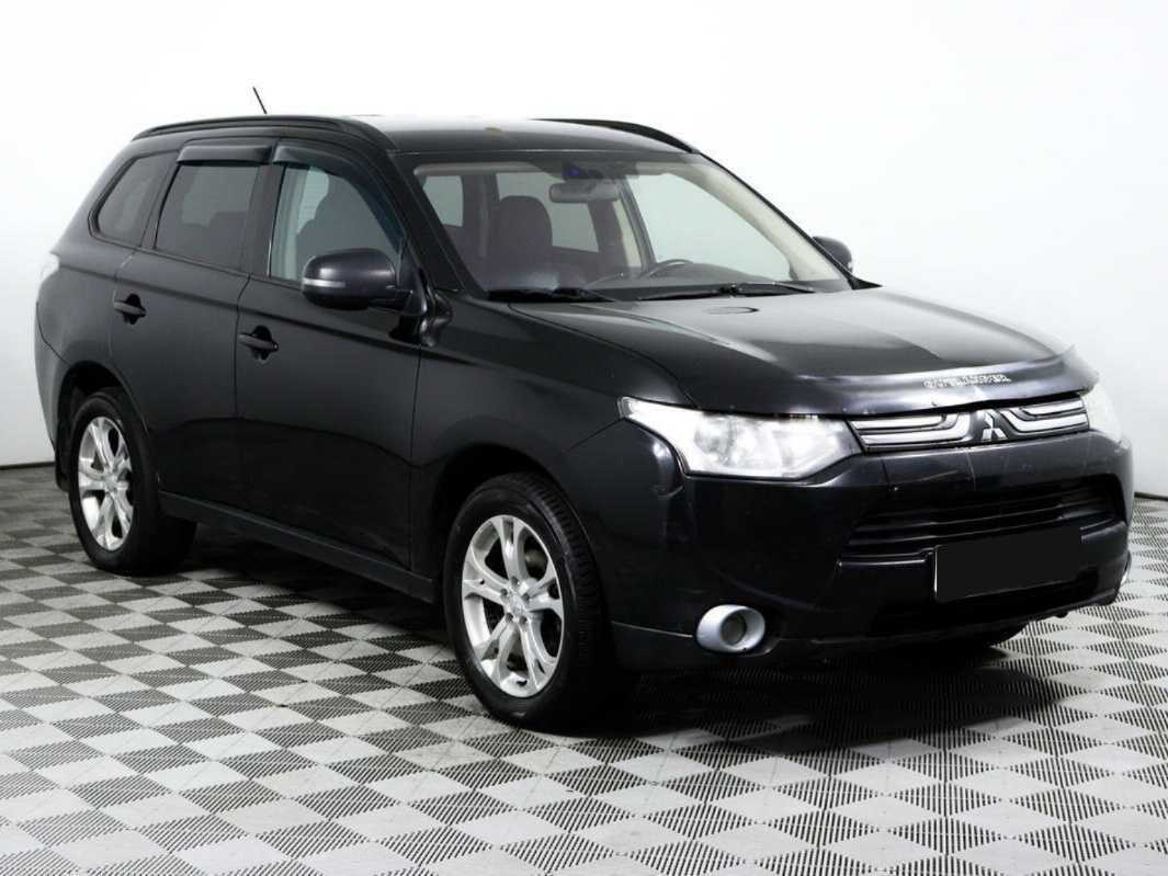 Mitsubishi Outlander, 2013 - фото №3