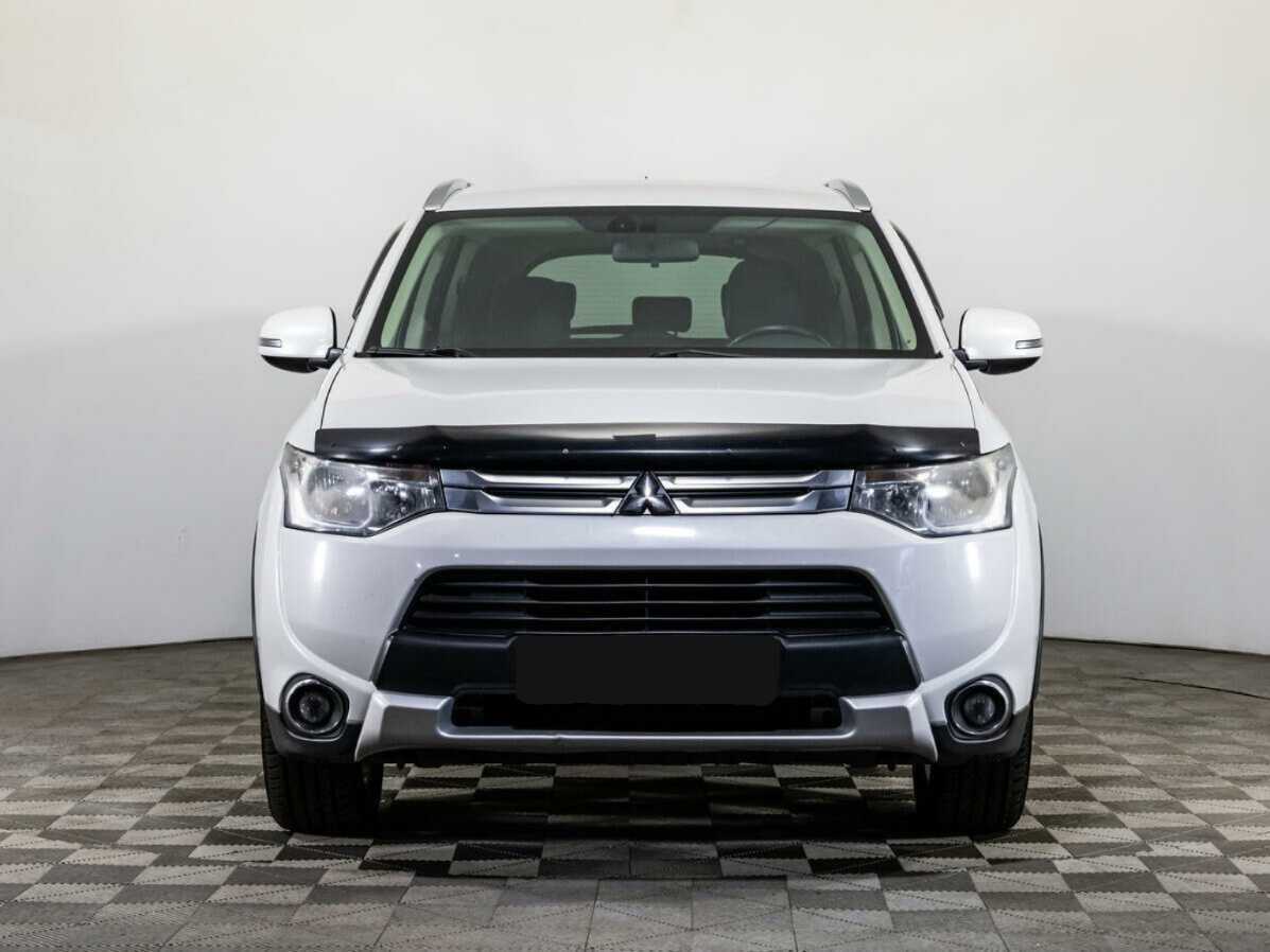 Mitsubishi Outlander, 2014 - фото №2