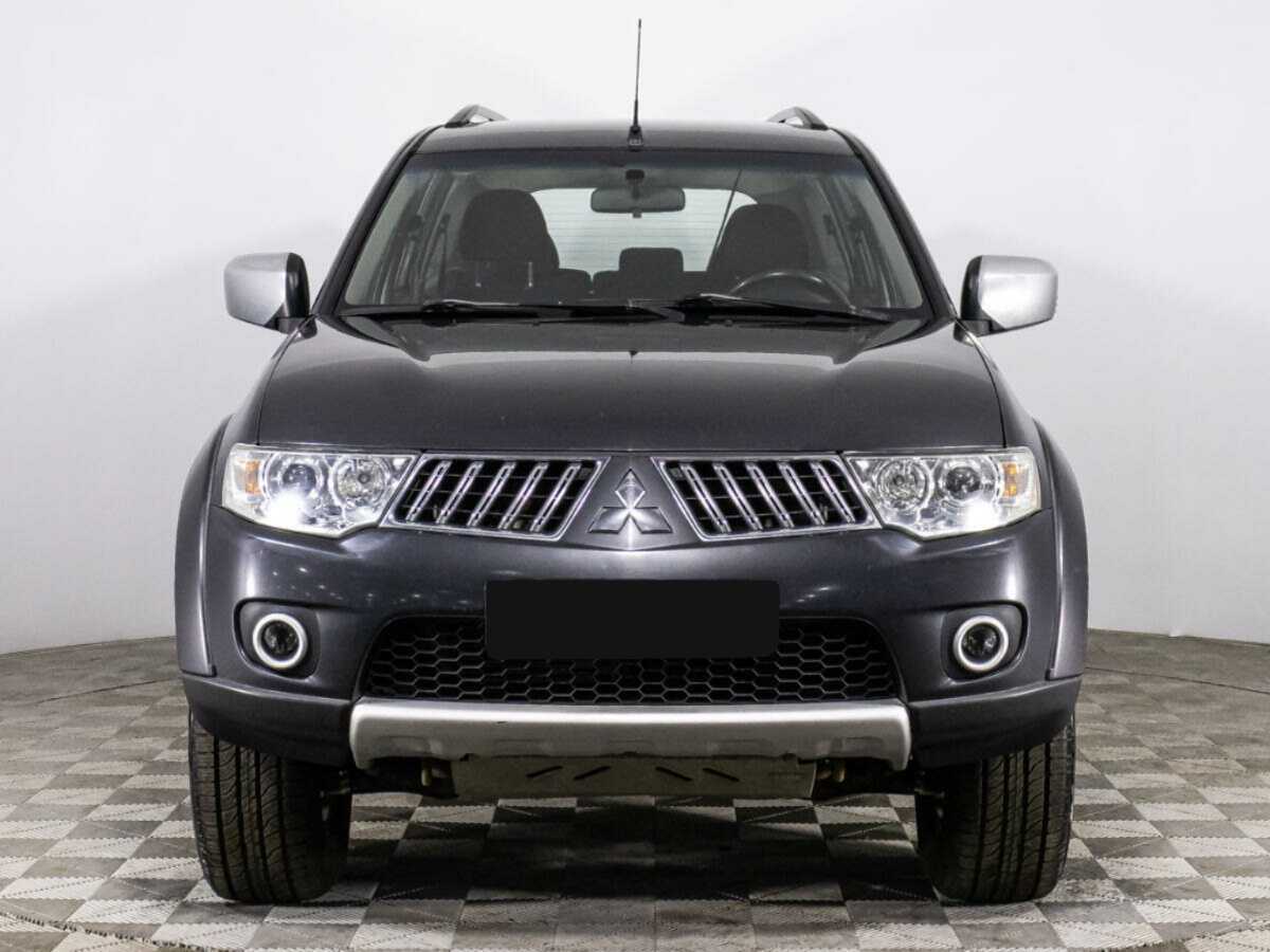 Mitsubishi Pajero Sport, 2012 - фото №2