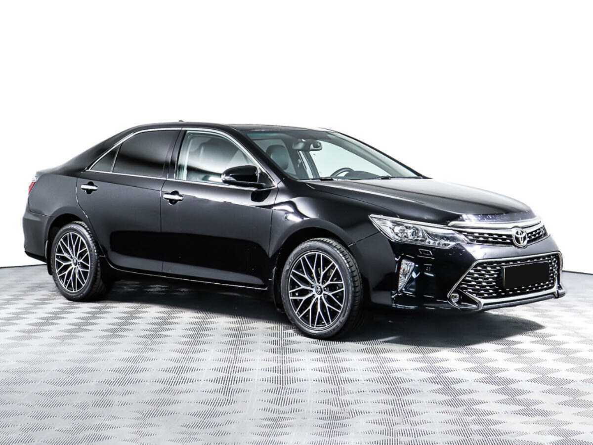 Toyota Camry, 2017 - фото №2