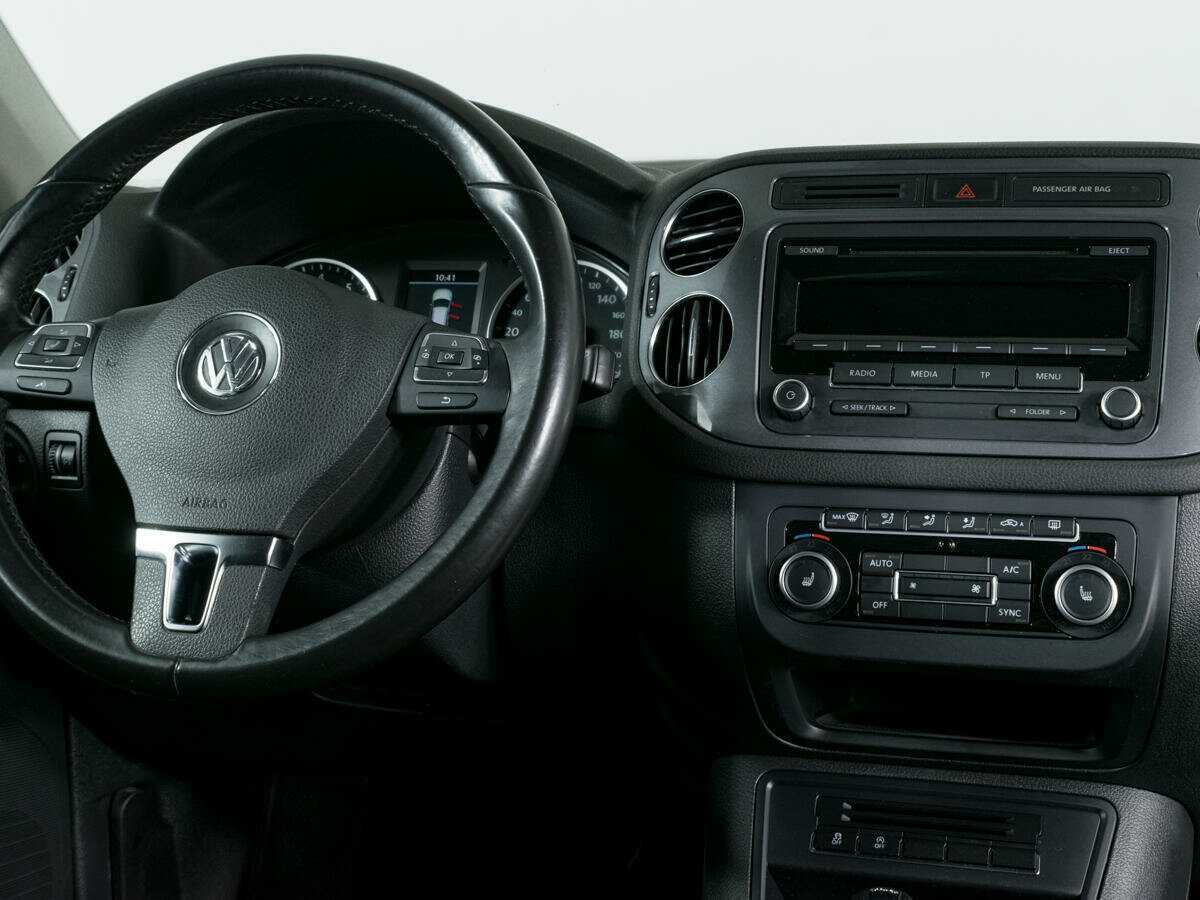 Volkswagen Tiguan, 2013 - фото №4