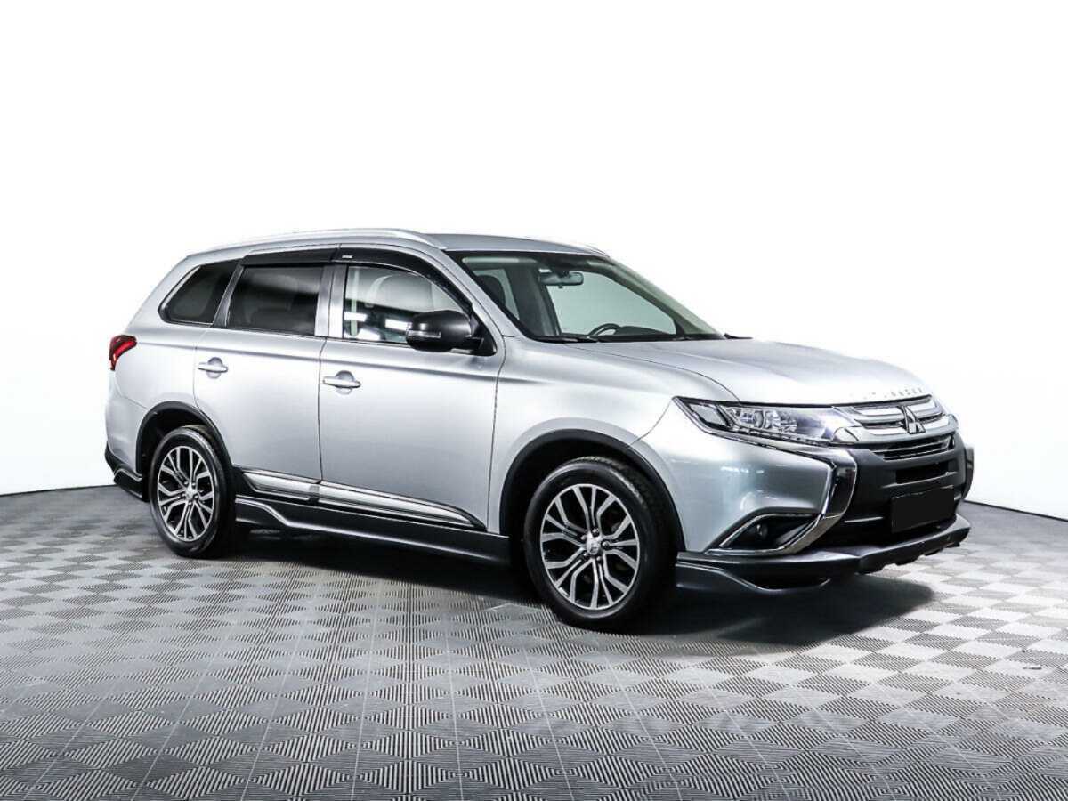 Mitsubishi Outlander, 2018 - фото №3