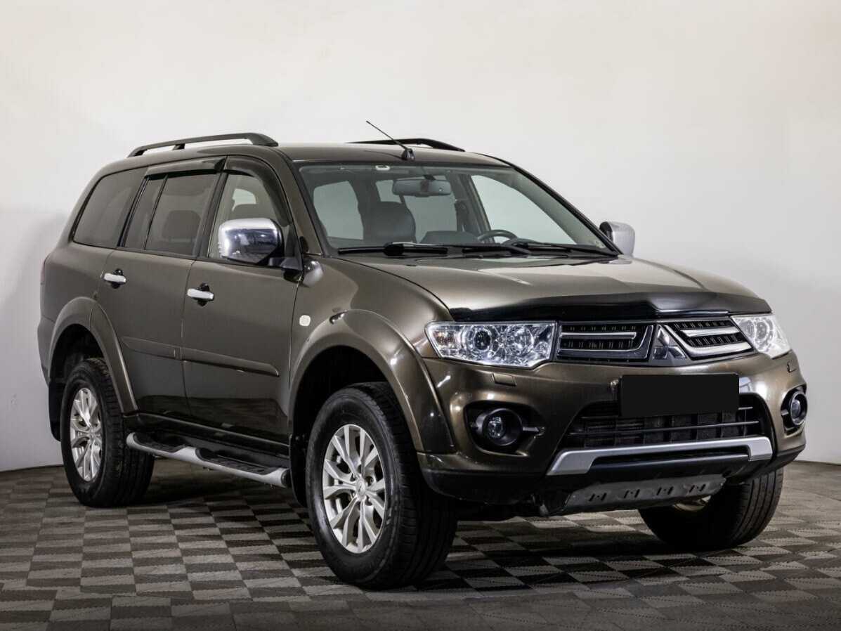 Mitsubishi Pajero Sport, 2015 - фото №3