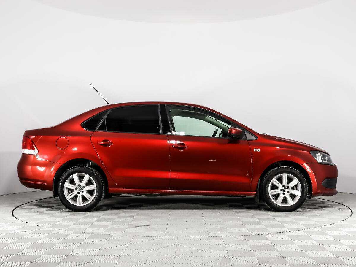 Volkswagen Polo, 2012 - фото №4